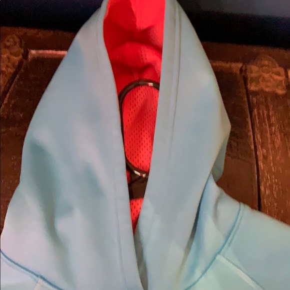 Youth large under armor hoodie - Picture 5 of 6